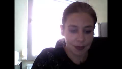marienoir91 online show from June 4, 2:32 pm