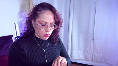 mariia_paulaa online show from April 21, 4:08 am