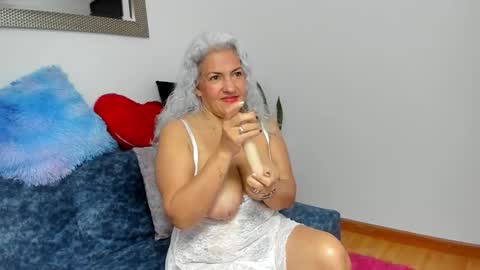 marilyn70 online show from November 4, 10:59 pm