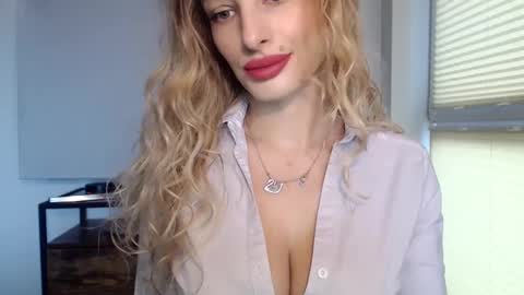 Snapshot of marilyndevilish chatting on January 24, 8:34 am MarilynDevilish online show from January 24, 8:34 am