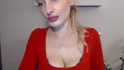 Snapshot of marilyndevilish chatting on January 9, 4:06 pm MarilynDevilish online show from January 9, 4:06 pm