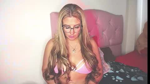 Marilyn Leon online show from February 16, 1:44 pm