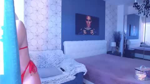 Snapshot of marimais chatting on October 20, 6:27 am Mary Mais online show from October 20, 6:27 am