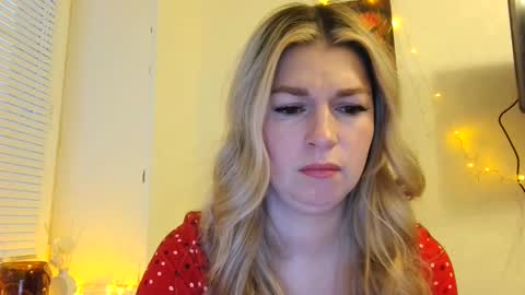 marina_xi online show from January 16, 6:35 am