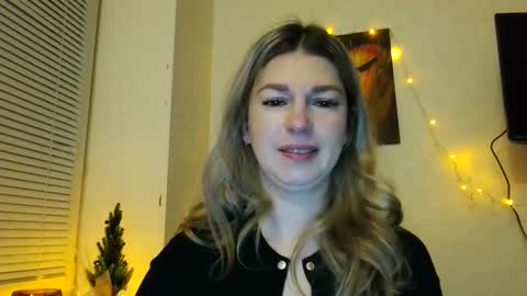 marina_xi online show from December 25, 6:09 am