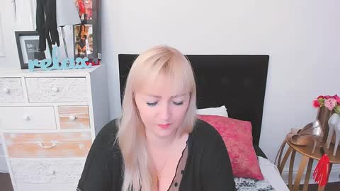 Snapshot of marinajoy chatting on January 31, 2:17 pm Marina online show from January 31, 2:17 pm