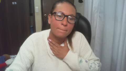 Snapshot of maritsa_millerr chatting on December 7, 10:56 am maritsa online show from December 7, 10:56 am