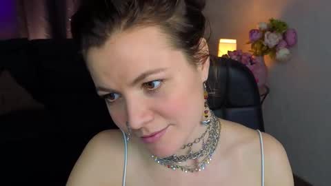 Marla online show from November 28, 2:20 pm