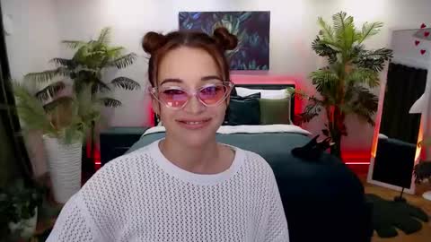 Snapshot of marladewis chatting on October 5, 4:01 pm MarlaDewis online show from October 5, 4:01 pm