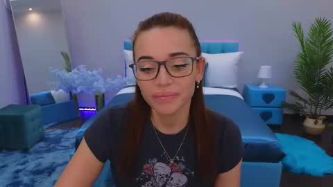 Snapshot of marladewis chatting on October 4, 1:50 pm MarlaDewis online show from October 4, 1:50 pm
