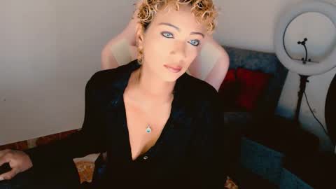 May online show from October 21, 2:54 pm