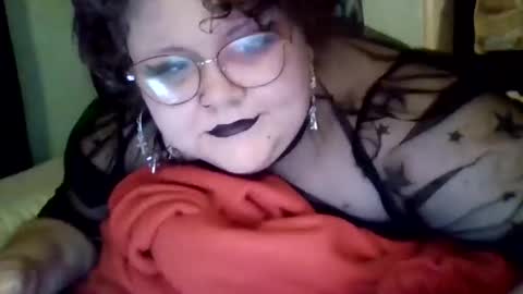 Snapshot of marshallmarx517 chatting on October 6, 1:11 am marshallmarx517 online show from October 6, 1:11 am