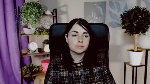 martaedams online show from March 18, 7:02 am