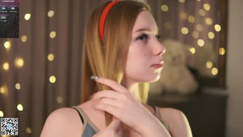 Snapshot of mary_hope_u chatting on December 19, 6:56 am Mary online show from December 19, 6:56 am