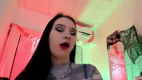 Mary online show from October 26, 7:37 am