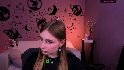 Mary online show from April 7, 7:27 pm