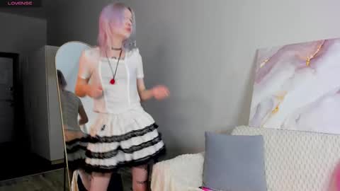 Mary online show from March 1, 1:38 am