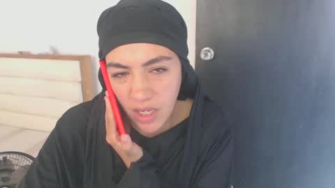 Snapshot of maryam_arabicmilk chatting on January 2, 3:51 pm maryam_arabicmilk online show from January 2, 3:51 pm