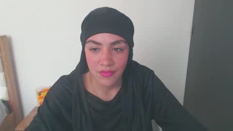 Snapshot of maryam_arabicmilk chatting on December 20, 8:45 pm maryam_arabicmilk online show from December 20, 8:45 pm