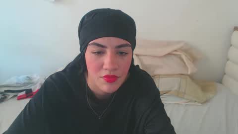 Snapshot of maryam_arabicmilk chatting on March 11, 7:14 pm maryam_arabicmilk online show from March 11, 7:14 pm