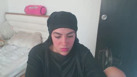 Snapshot of maryam_arabicmilk chatting on January 16, 8:36 pm maryam_arabicmilk online show from January 16, 8:36 pm
