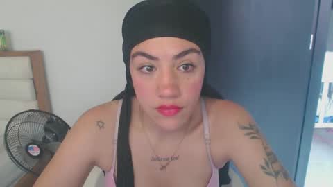 Snapshot of maryam_arabicmilk chatting on February 20, 3:08 pm maryam_arabicmilk online show from February 20, 3:08 pm