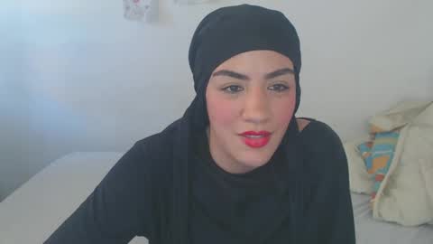 Snapshot of maryam_arabicmilk chatting on March 8, 2:27 pm maryam_arabicmilk online show from March 8, 2:27 pm