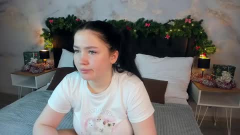 Hello Ill be waiting for you Tue Wed Thu Fri 3am-10am Sun 3am-5pm GMT online show from January 12, 10:23 am