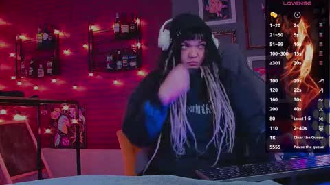 Mary online show from March 22, 8:42 am