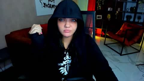 Mary online show from September 11, 9:04 pm