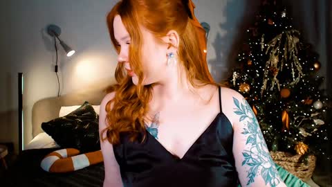 Snapshot of marykeysss chatting on December 25, 3:17 pm Bun online show from December 25, 3:17 pm