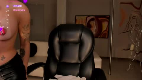  Mary  online show from June 4, 2:43 pm