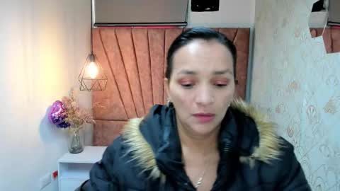 Marylin online show from December 1, 7:27 pm