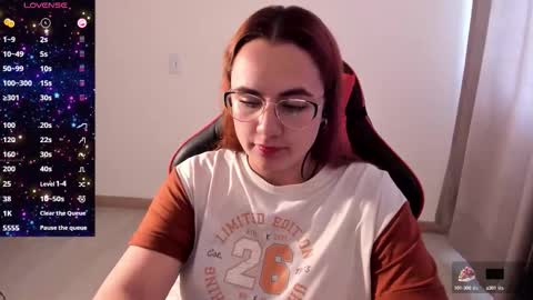 Snapshot of maryluna95 chatting on October 16, 9:28 pm Dulce Maria online show from October 16, 9:28 pm