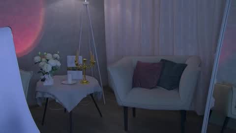 Mary Miller online show from March 22, 8:20 am