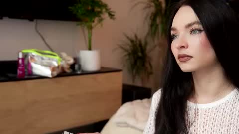 Snapshot of marypsiss chatting on October 6, 12:11 pm Marina online show from October 6, 12:11 pm