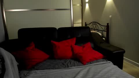 Mary online show from February 27, 11:26 pm