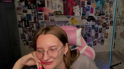 Snapshot of maryyy_may chatting on September 16, 4:59 pm maryyy_may online show from September 16, 4:59 pm