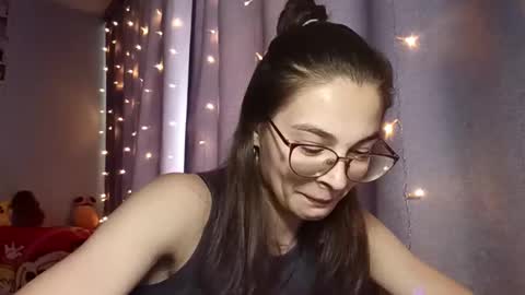 Kelly online show from April 3, 5:05 am