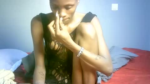 maskgang001 online show from November 8, 2:16 am