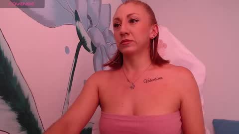 Snapshot of massielferretis chatting on March 9, 6:43 pm massiel ferreti online show from March 9, 6:43 pm