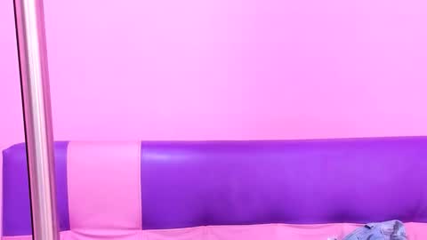 call me samantha online show from December 4, 3:03 pm