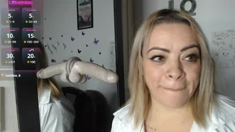 Mature liaa online show from January 23, 11:48 pm