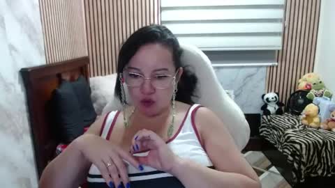 Sonia online show from April 30, 9:52 pm