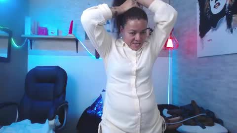 maturepure_ online show from September 15, 1:25 am