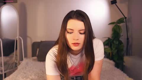 Lily online show from February 16, 3:48 pm