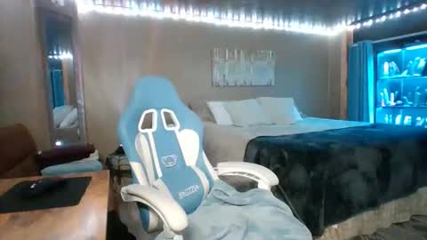 mavismable online show from March 12, 6:05 am