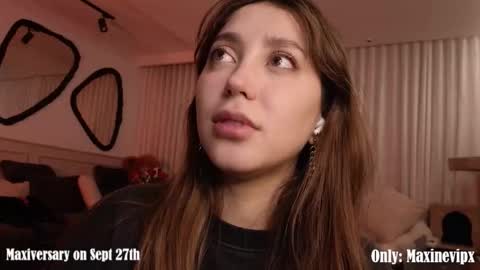 Maxine online show from September 26, 12:08 am