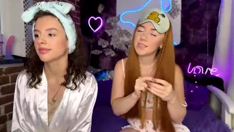 Maya  Lola online show from September 26, 6:55 am