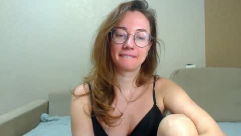 Maya online show from April 18, 7:07 pm